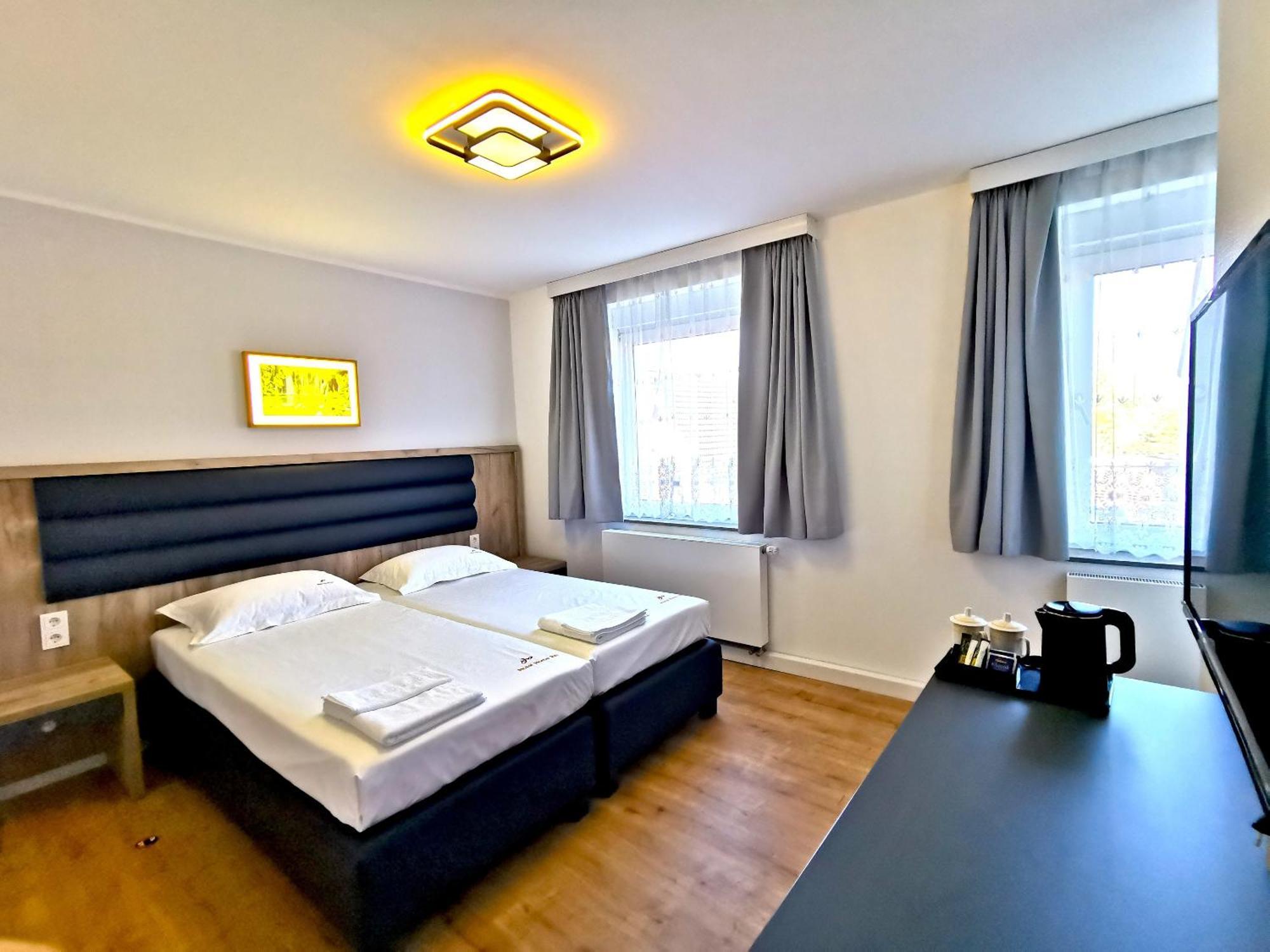 Home Inn Hotel Dormagen Kültér fotó