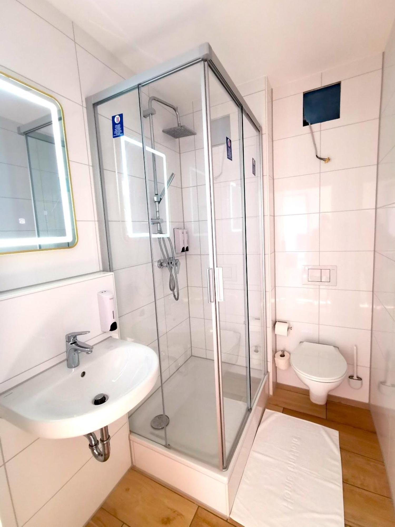 Home Inn Hotel Dormagen Kültér fotó