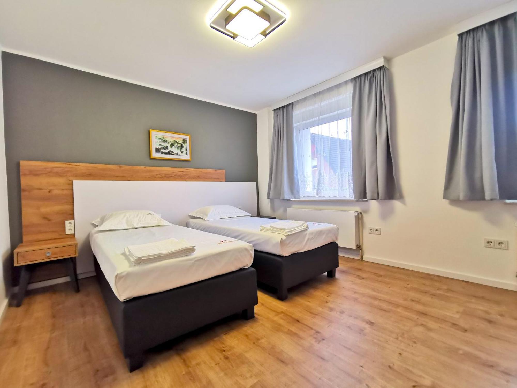 Home Inn Hotel Dormagen Kültér fotó
